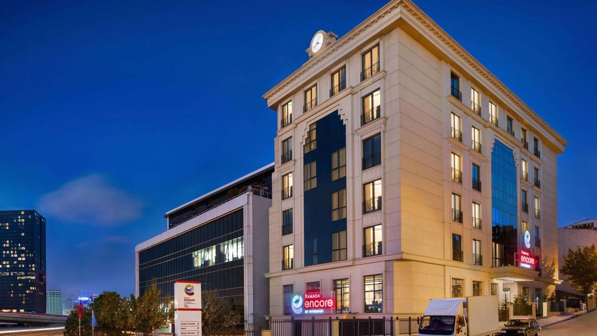 **** Отель Ramada Encore By Wyndham Istanbul Basin Express Турция